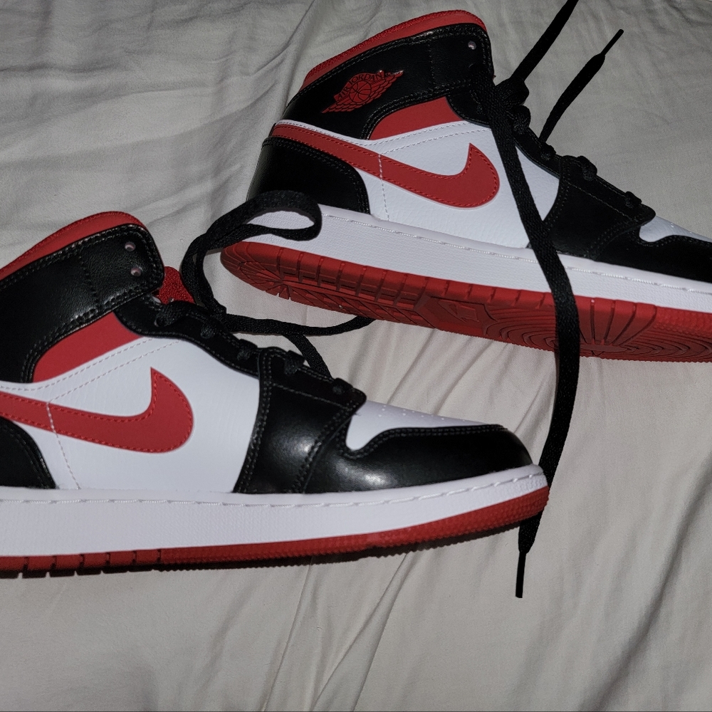 New Nike Air jordans